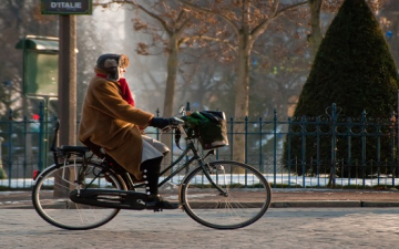 تعويض مادى للعاملين الفرنسيين الذين يركبون دراجاتهم فى الذهاب للعمل