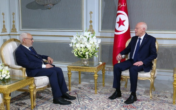 جذور الخلاف بين رئيس تونس وحزب النهضة والمشيشى