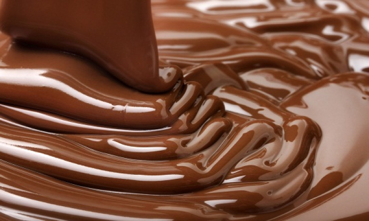 لعشاق الشوكولاته السوداء .. تأثيرها إيجابى على الصحة