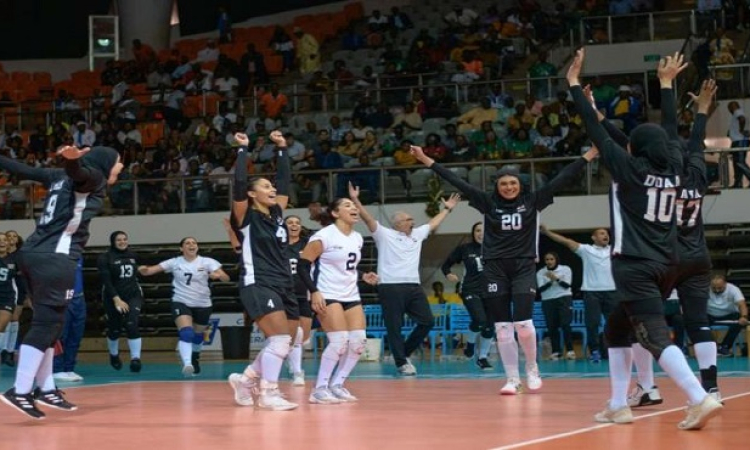 منتخب مصر لسيدات الكرة الطائرة يتأهل إلى ربع نهائي بطولة إفريقيا