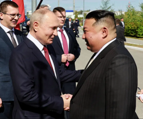 بوتين يستقبل زعيم كوريا الشمالية فى قاعدة فضائية شرق روسيا