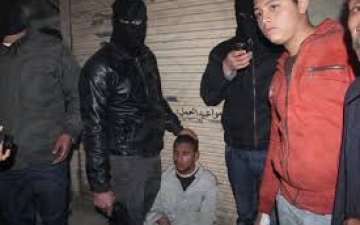 القبض علي 14 طالب بتهمة حرق سيارات لضباط الشرطة بالدقهلية