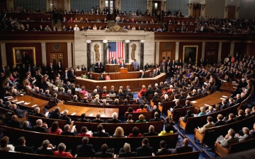 تصاعد الأزمة الأوكرانية .. مجلس الشيوخ الأمريكي يتهم المخابرات بعدم الكفاءة