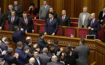 الأزمة الأوكرانية : البرلمان القرمى يقر الإستقلال عن أوكرانيا