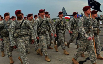 قوات أمريكية تصل إلى ليتوانيا وتصاعد حدة التوتر مع روسيا