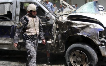 مقتل 30 في انفجارين قرب مقر حزب كردي ببلدة طوز خورماتو بالعراق