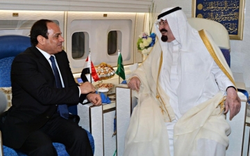 الصحف السعودية عن زيارة الملك عبد الله لمصر : زعيم مع زعيم .. قمة تاريخية عربية
