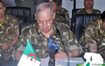 إحالة العديد من كبار الضباط المنتمين للمخابرات الجزائرية للتقاعد