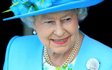 انفصال اسكتلندا يخرج الملكة إليزابيث الثانية عن صمتها
