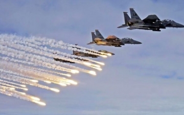 إسرائيل تستأنف غاراتها الجوية على غزة بعد تعليقها 6 ساعات