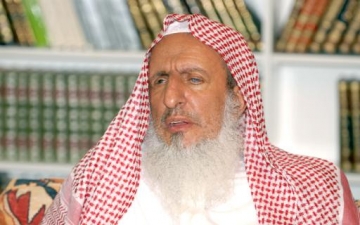 مفتي السعودية: الإرهابيون “يشابهون الخوارج” والإسلام برئ منهم