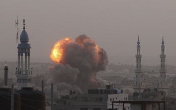 عملية الجرف الصامد تدخل يومها الخامس .. وضحايا غزة يرتفعون إلى 123 شهيدا