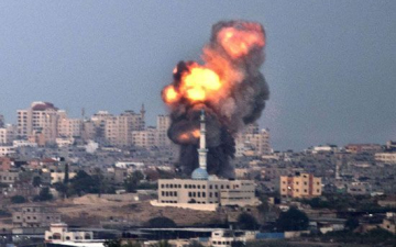 مقتل زوجة وابنة ، القائد العام لكتائب عز الدين القسام في غارة إسرائيلية علي غزه