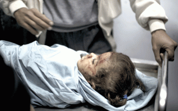 رغم الهدنة .. استشهاد طفلة في قصف إسرائيلي لمخيم الشاطىء