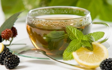 الشاى الأخضر بالعسل يحميك من أمراض الشتاء