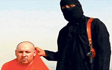 داعش تبث مقطعا مصورا لإعدام ثاني أمريكي محتجز لديها