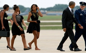 بالصور .. أوباما يحضر عرس طباخه ويغيب عن زفاف جورج كلوني