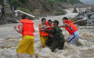 19 قتيلا جراء الامطار والفيضانات جنوب غرب الصين