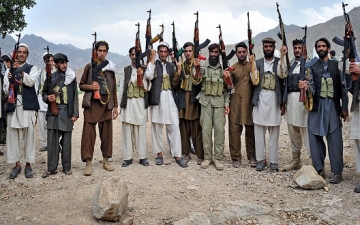 طالبان تقرر تعيين الملا منصور زعيمًا جديدًا خلفًا للملا عمر