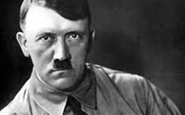 هتلر يعود إلى الحياة ويثير الدهشة في المانيا