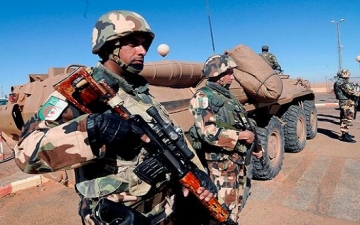 الجيش الجزائرى يرفع حالة الاستعداد