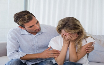 دموع المرأة تؤثر على الرغبة الجنسية عند الرجل .. لماذا ؟