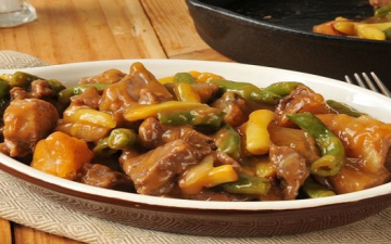 طبق اليوم .. صينية اللحم بالخضراوات