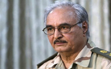 اللواء حفتر : نؤيد التدخل العسكرى المصرى فى ليبيا لضرب داعش