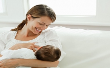 الرضاعة الطبيعية مفيدة لأسنان طفلك