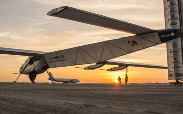 أول طائرة بالطاقة الشمسية في العالم تقلع إلى محطتها السادسة