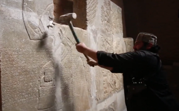 صحيفة أمريكية تكشف دوافع داعش لطمس آثار الحضارات العتيقة