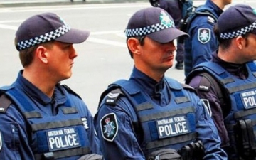 الشرطة الاسترالية تعتقل شخصين لمحاولتهما مهاجمة مباني حكومية