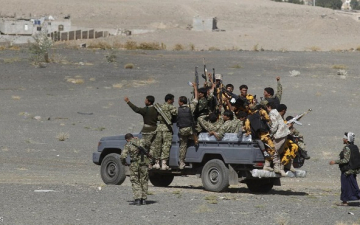 القوات اليمنية تشق طريقها نحو العاصمة صنعاء