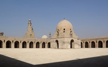 مسجد أحمد بن طولون .. ثالث جوامع مصر وصاحب أقدم مئذنة
