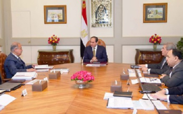 الرئيس السيسى يستعرض مشروع الموازنة ويشدد على دعم السلع