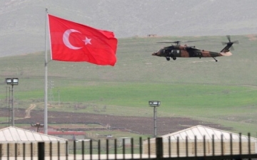 مصرع 13 عسكريا تركيا فى حادث تحطم مروحيتهم