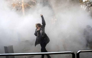 دور قيادى للنساء فى احتجاجات ايران رغم الاعتقال والتنكيل