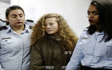 اسرائيل تبدأ اليوم محاكمة الشابة الفلسطينية عهد التميمى