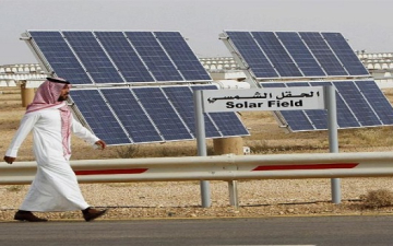 القحطانى : مساحة مشروع الطاقة الشمسية السعودى أكبر من مساحة قطر بمرة ونصف