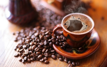 لماذا تسبب القهوة رائحة سيئة للفم.. وكيفية تجنب حدوثها