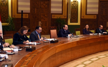 الرئيس لوفد استثمارى: المشروعات التنموية بمصر انتقلت من التخطيط إلى التنفيذ