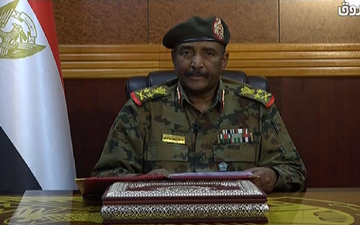 المجلس العسكرى السودانى يعلن استعداده للتفاوض ويأسف لسقوط قتلى
