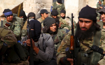 نشطاء سوريون : تركيا نقلت أكثر من 2500 داعشى تونسى إلى ليبيا