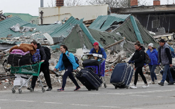 اوكرانيا تتوصل لاتفاق مبدئى مع روسيا لفتح ممر إنساني لخروج المدنيين من ماريوبول