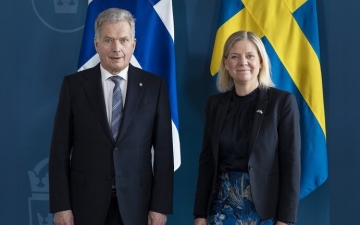 فنلندا والسويد تقدمان رسميًا طلبات للانضمام إلى حلف الناتو