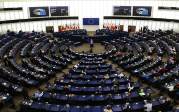 المفوضية الأوروبية تناقش اليوم منح أوكرانيا وجورجيا ومولدوفا وضع مرشح لعضوية الاتحاد