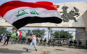 ركود وانخفاض القدرة الشرائية .. تداعيات اقتصادية لأزمة العراق السياسية