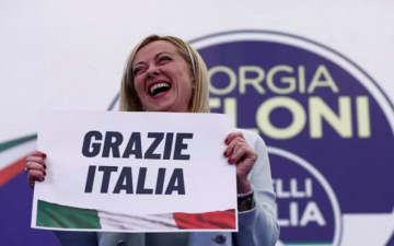 مستبقة النتائج الرسمية .. جورجينا ميلوني تعلن فوزها بالانتخابات العامة الإيطالية