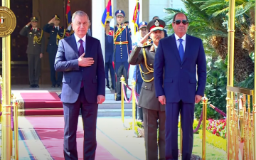السيسي يستقبل رئيس أوزباكستان بقصر قصر الاتحادية