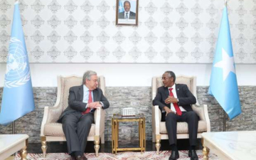بالصور .. الأمين العام للأمم المتحدة يصل العاصمة الصومالية مقديشو فى زيارة مفاجئة